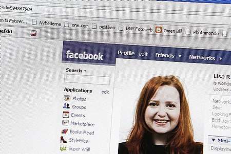 Arkiv: Dansk tilsyn advarer mod Facebook