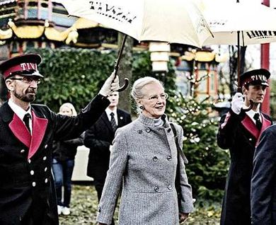 Qvortrup: Dronningen er selv forkælet