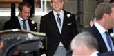 <span style='font-family: Arial; font-size: 15px; color: White;'>Så glad ser han ud, få timer inden Mike Tindall skal giftes med sin kæreste gennem syv år, Zara Phillips. Det sker i den historiske Canongate-kirke i Edinburgh.</span> <span style='font-family: Arial; font-weight: normal; font-size: 15px; color: #999999;'>Foto: Tim Ireland / POLFOTO</span>