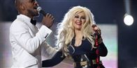 I går optrådte en noget fyldig Christina Aguilera med dobbelthage sammen med Jamie Foxx til mindekoncert for Michael Jackson.