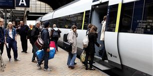 Det nye uddannelseskort skulle være rigtig smart. Men studerende er rigtig trætte af bøvl med pendlerkortet.&nbsp;