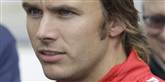 <span style='font-family: Arial; font-size: 15px; color: White;'>Dan Wheldon, der var en erfaren racerkører, blev 33 år.</span> <span style='font-family: Arial; font-weight: normal; font-size: 15px; color: #999999;'>Foto: Isaac Brekken / POLFOTO</span>