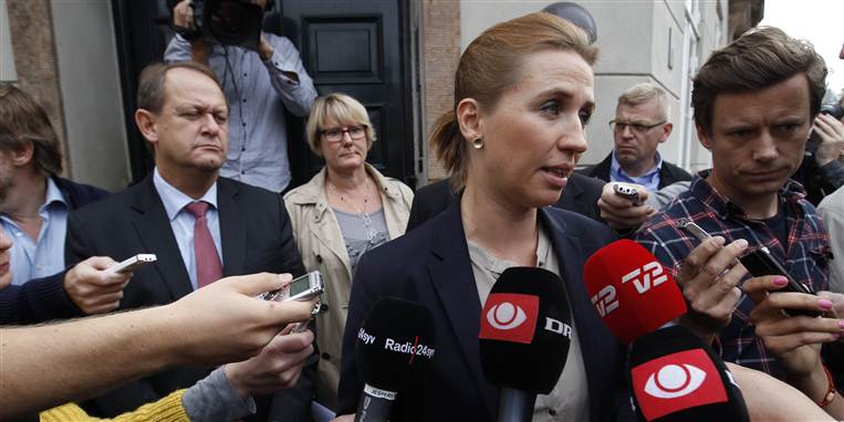 Presseopbuddet var enormt, da Mette Frederiksen fredag fremlagde sin akutpakke til de ledige.