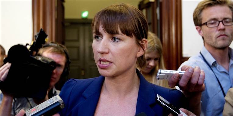 Tilbage i juni sidste år sagde beskæftigelsesminister Mette Frederiksen, at den meningsløse aktivering skulle stoppe. Men der er ikke sket noget. Nu lover Socialdemokraterne så igen, at de vil kigge på området.