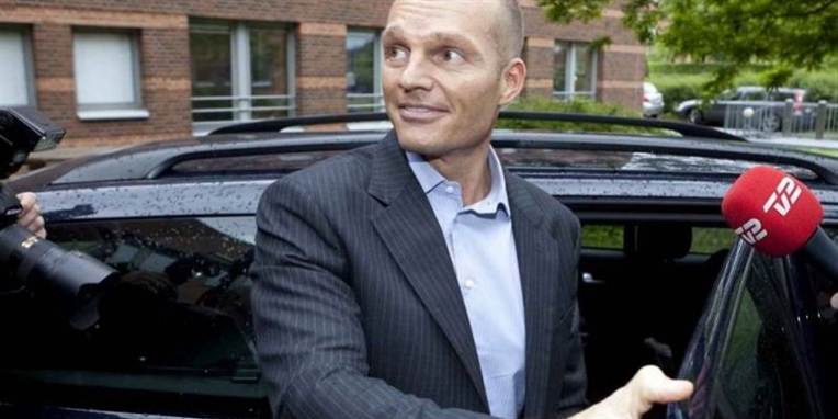 Stein Baggers svindel kostede ægteskabet med Anette Uttenthal. Hun er nu videre.