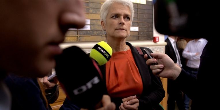 Annette Vilhelmsen kan roligt begynde at se på løsninger på dagpengeproblemet, mener flere af hendes loyale støtter.