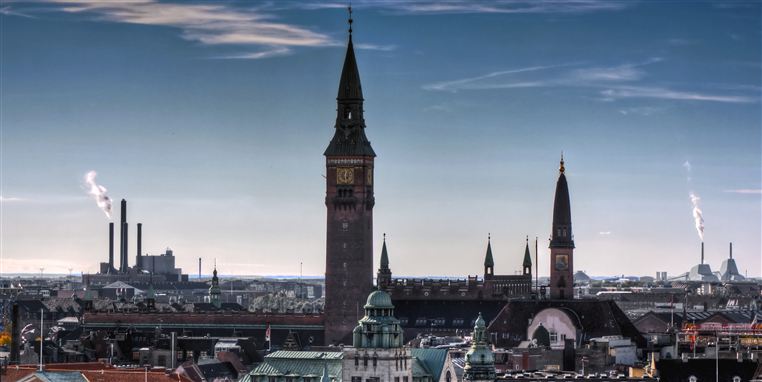 Købehavns Kommune og Arbejdsmarkedsstyrelsen kaster sig mandag ud i et indviklet slagsmål om aktiveringsmillioner.