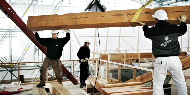 Landet over forventer kommunerne, at de vil miste arbejdspladser i 2012.