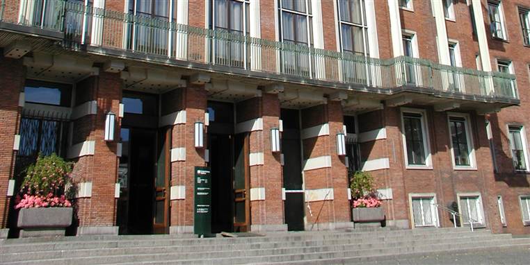 På rådhuset på Frederiksberg har de fået en øv-sag på halsen.