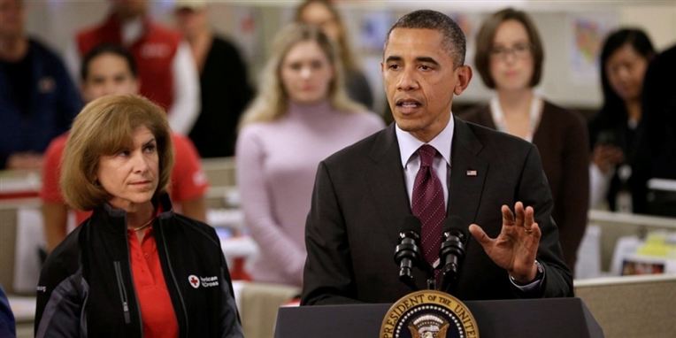 De mange nye stillinger kan give medvind til præsident Barack Obama forud for tirsdagens præsidentvalg.