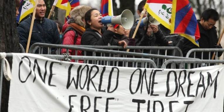 Der har været flere demonstrationer for et frit Tibet i løbet af ugen. Her er det en demonstration i Belgien.