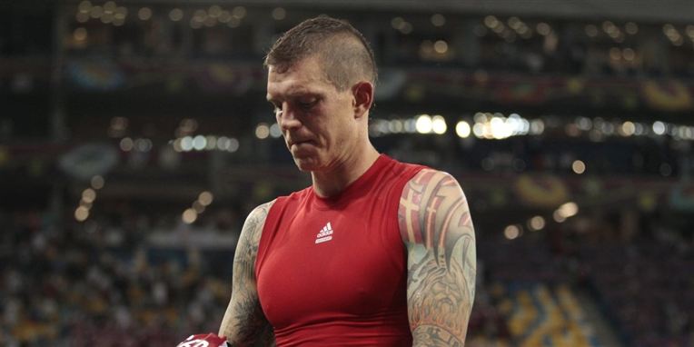 Daniel Agger måtte udgå af søndagens kamp mod Manchester United. Liverpool tabte 1-2.