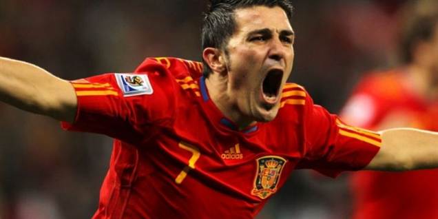 Her skriger David Villa i glæde. I går var der smertens tegn på fodboldstjernens ansigt.