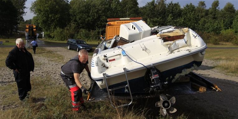 Påsejlingen af molen er efter alt at dømme sket, da mændene vendte hjem efter en sejltur.