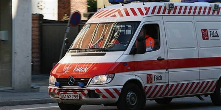 Ambulancefolkene kunne intet stille op. Kvinden var allerede død, da hun blev hevet op af vandet.