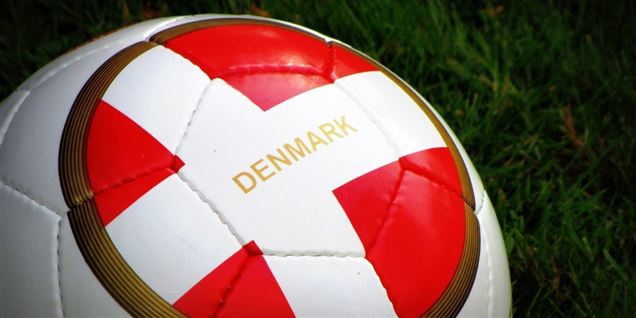 Danmarks nationalstadion er Parken i København, og arenaen har en kapacitet på 38.000 tilskuere.