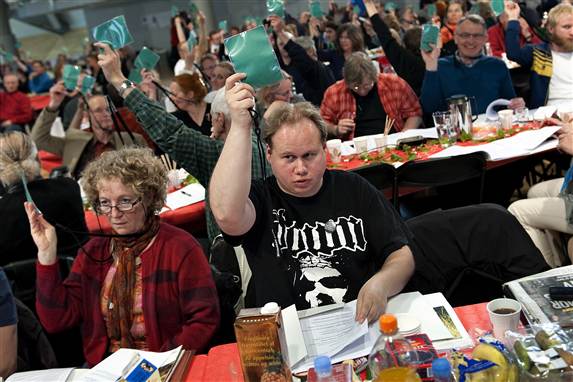 Nu kan Enhedslisten stemme for finansloven - men de rigtigt røde vil ikke give penge til hverken politi eller militær