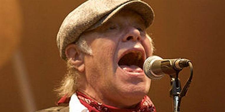Ny biografi om Kim Larsen retter hårde, personlige anklager mod sangeren.