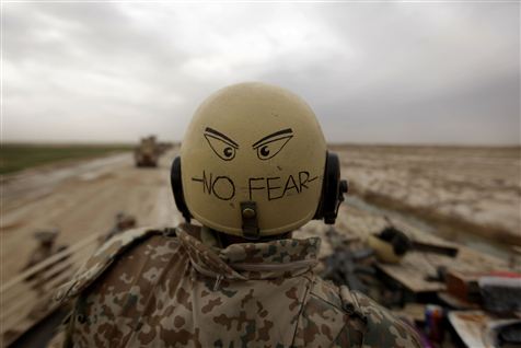 HKKF støtter forsvaret i, at soldaterne var trænede nok til krig, da de drog af sted i august 2010. Her ses en dansk soldater på toppen af en tank i Afghanistan.