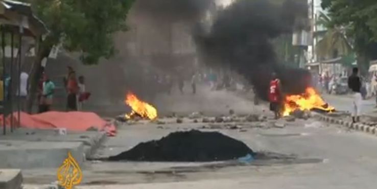 Flere gange har der været optøjer i gaderne og angreb på kirker i Zanzibar.