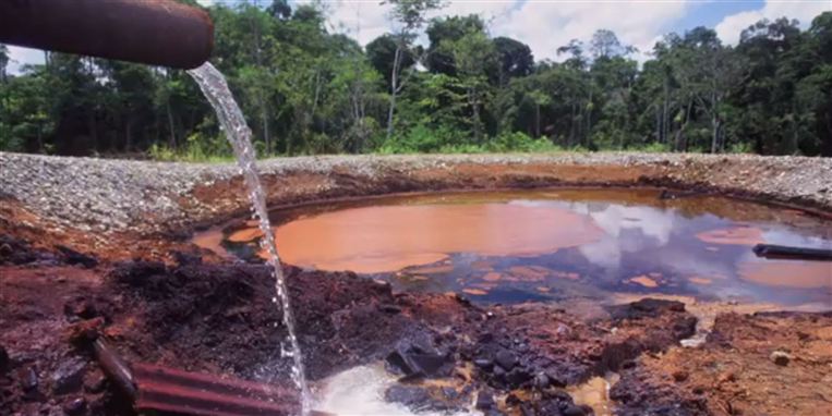 I snart 20 år er sagerne om foreurening af Amazonas i Eguador er stået på.