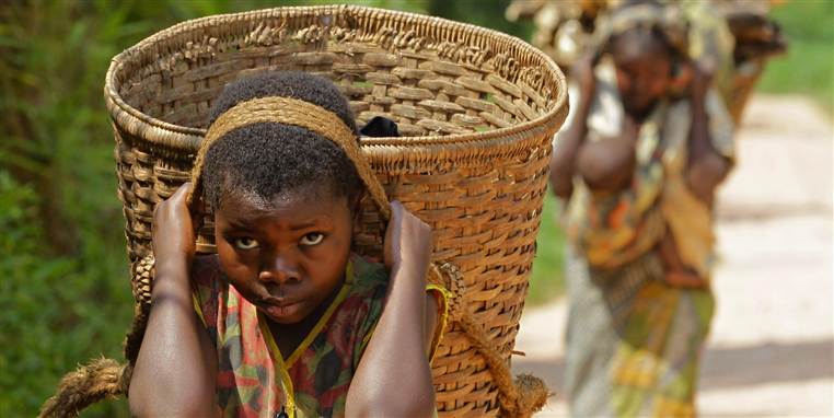 Piger i DR Congo er specielt udsatte for seksuel vold. Ofte tør de ikke gå i skole af frygt for at blive voldtaget.
