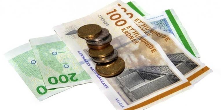Efterlønsindbetalerne sparer i gennemsnit 33 procent i skat ved at hæve pengene det næste halve år, hvor det er skattefrit.