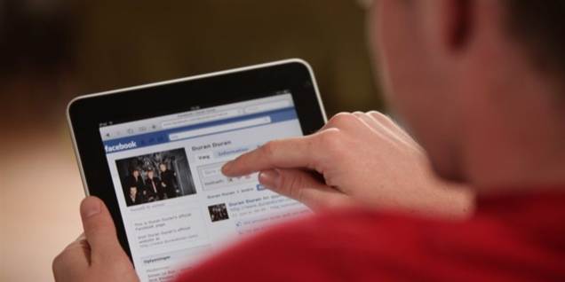 Markedsføringslovens regler gælder også, når erhvervsdrivende markedsfører sig via sociale medier, fastslår de nordiske forbrugerombudsmænd nu.