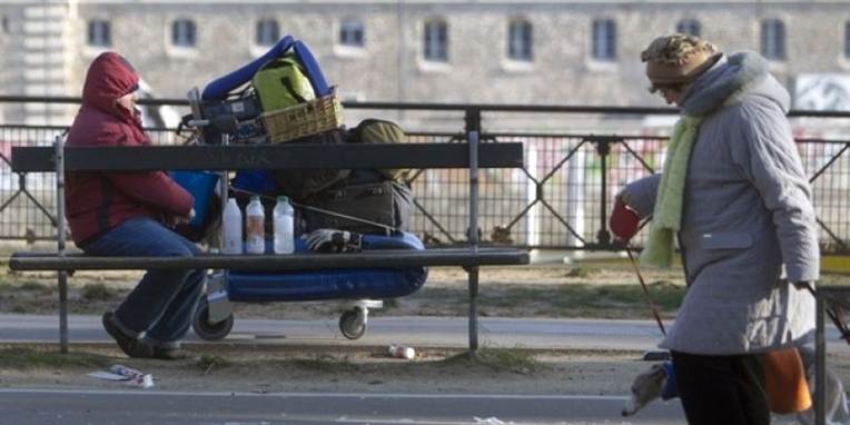 Ligesom i Danmark fryser de franske hjemløse også. Her er det i Paris.