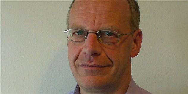 Fra arbejdsløs til forlagsejer: 'Når jeg er ude blandt andre ledige og snakken falder på iværksætteri, så kan man tydeligt se passionen i deres øjne. Men så snart nogen nævner dagpengereglerne, så slukkes den passion og folk hænger med snuden og kigger ned i bordet,' siger Benny Walsøe Pedersen.