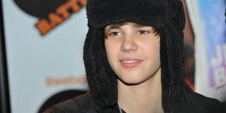 Siden Justin Bieber flyttede ind, har skuespillerparret Kristen Bell og Dax Shepard haft svært ved at få deres nattero.