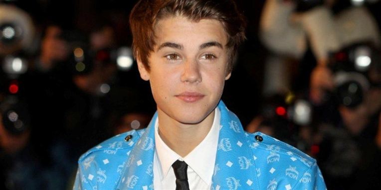 Justin Bieber har tidligere fortalt, at han var træt af at se sin mor hver dag. Men nu savner han hendes selskab.