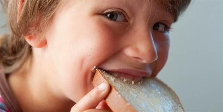 'Må jeg få tandsmør?' Smør på brødet vil fra på lørdag blive dyrere for forbrugerne.