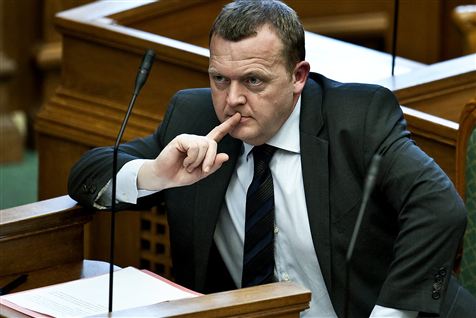 Løkke bliver beskyldt for urent trav