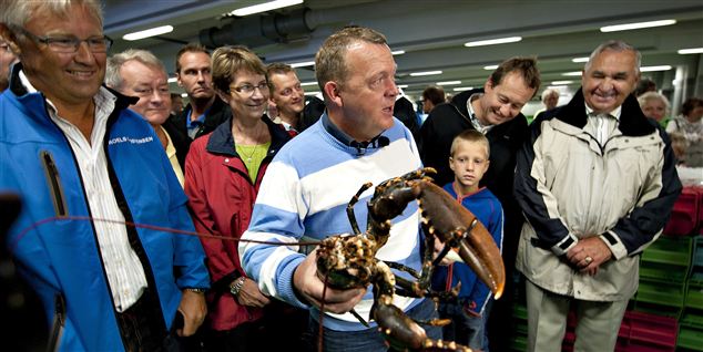 Løkke sælger fisk i Hanstholm