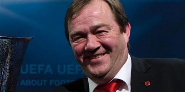 AaB's sportsdirektør har haft svært ved at finde de rigtige offensivspillere inden transfervinduets udløb, men han er godt tilfreds med sine to valg.