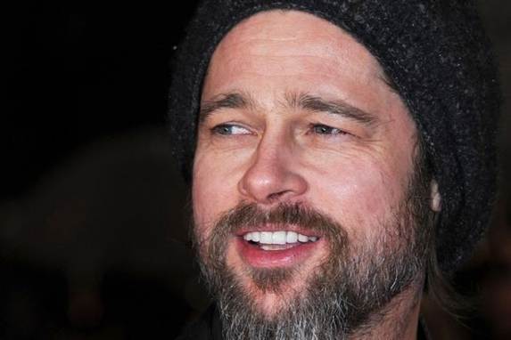Brad Pitt overvejer Stieg Larsson-film.