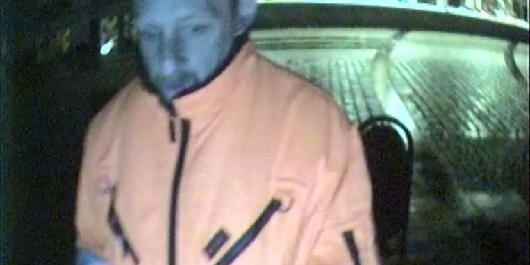 Politiet leder efter Tonny Vang Pedersen og gerningsvåbnet efter søndagens skudepisode i Varde.