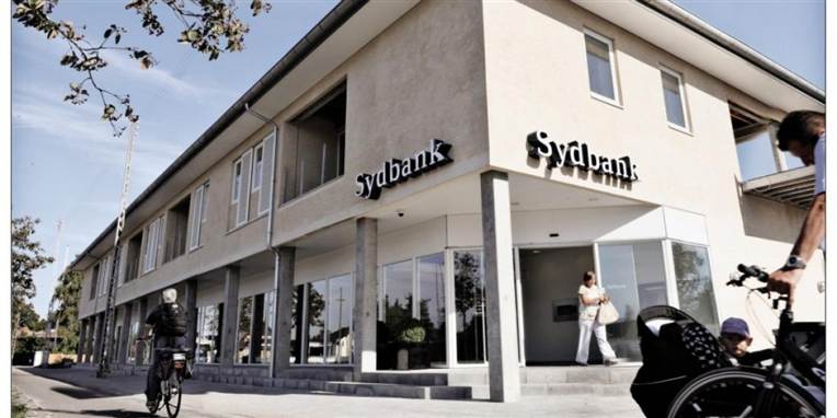 Ingen kunder har dog lidt økonomiske tab i forbindelse med indbruddet, understreger Sydbank.