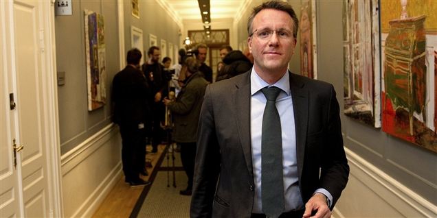 Justitsministeren undgår at svare, når der stilles kritiske spørgsmål til den nye offentlighedslov.