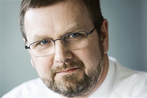 Thorkild E. Jensen er til speedway og er ikke meget til festivitas.