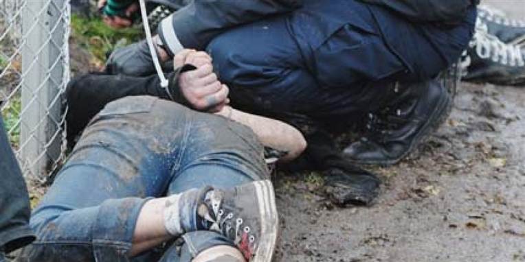 Mens der igennem de seneste år har været omkring 1000 årlige klager over politiet, vil tallet i 2012 ende på omkring 1500 sager, skriver Morgenavisen Jyllands-Posten.