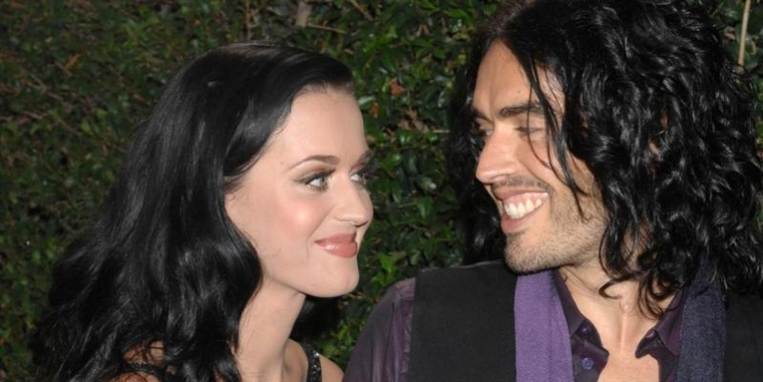 Russel Brand tog på shoppetur uden sin vielsesring. Mon ægteskabet lakker mod enden?