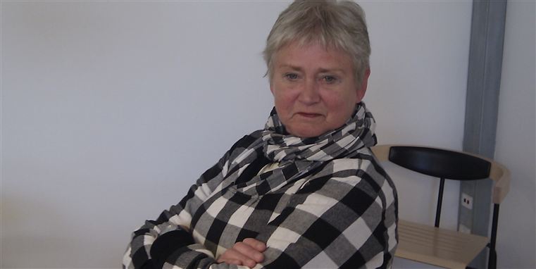 ”Der er eksempler på folk, som blev fyret fra et plejehjem og bagefter ansat i løntilskud bagefter samme sted. Det er jo uværdigt. Men mange arbejdspladser spekulerer jo i at få arbejdsløse ud som billig arbejdskraft,” lyder det fra tidligere sagsbehandler Eva Krogh.