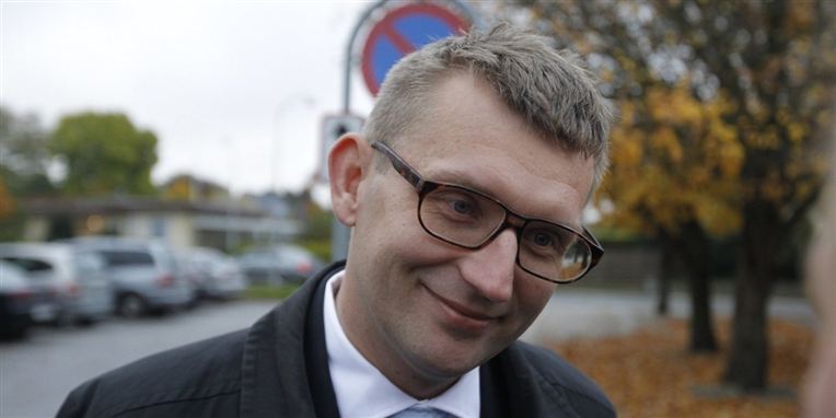 Peter Loft, departementschef for Troels Lund, forklarer i dag, at der var udkast til afgørelse på bordet ved flere af møderne med Skat København.
