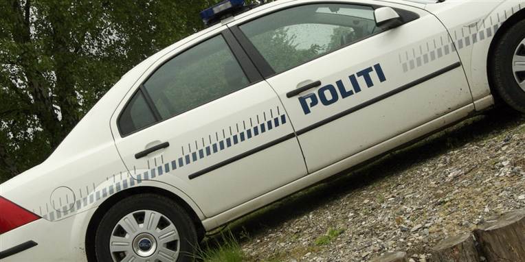 Det gik angiveligt galt for en 74-årig mand, da en blind mand stjal hans kone igennem 24 år.