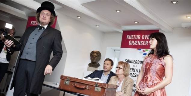 Her er det ved første præsentation sidste år. De to projektledere Trevor Davies (Aarhus) og Else Christensen Redzepovic (Sønderborg) var med.