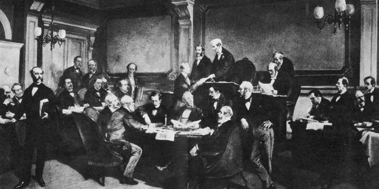 Den første Genève Konvention blev underskrevet i 1864. Siden er der kommet tre konventioner til.