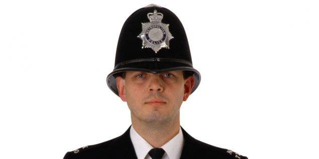De britiske bobbies har mindre travlt med at jagte både voldsmænd og mordere.