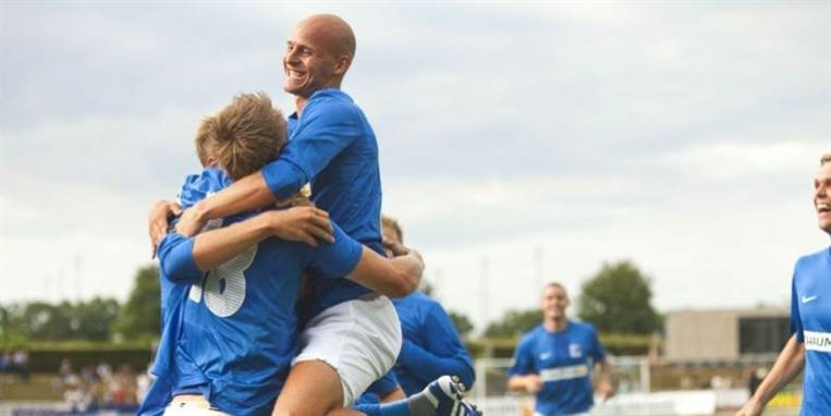 AaB'erne jubler under aftenens kamp, hvor de vandt 4-2 over Lyngby.